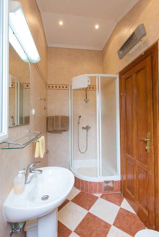 Apartments Benussi Dubrovnik Kamer foto